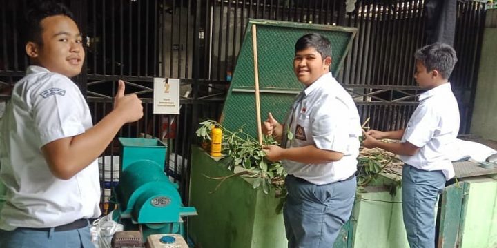 KEGIATAN COMPOSTING